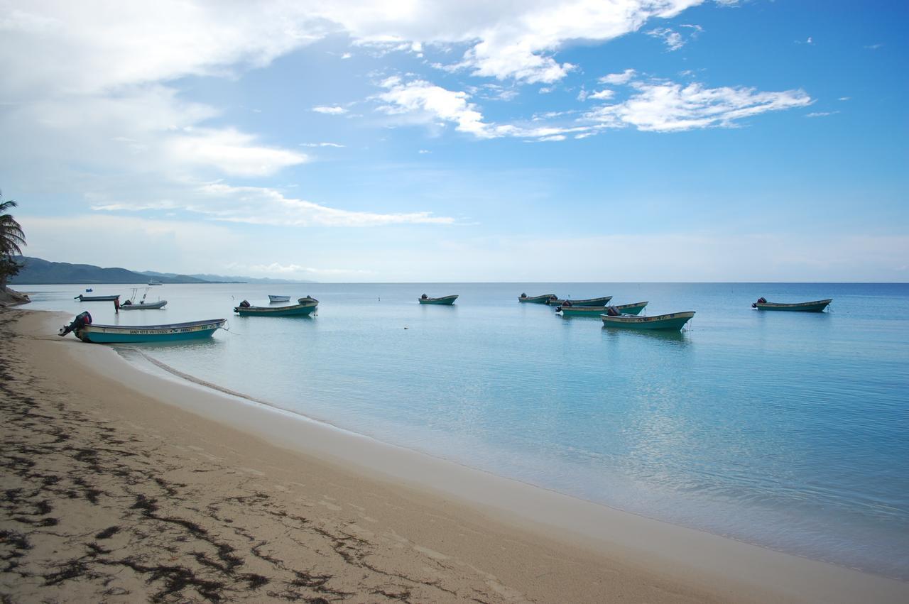 Paradise Island Beach Resort Punta Rucia Exterior foto