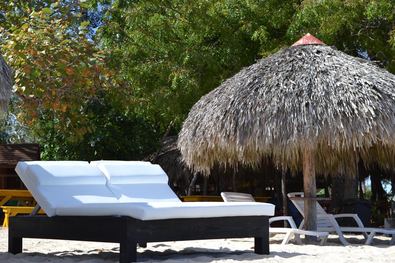 Paradise Island Beach Resort Punta Rucia Exterior foto
