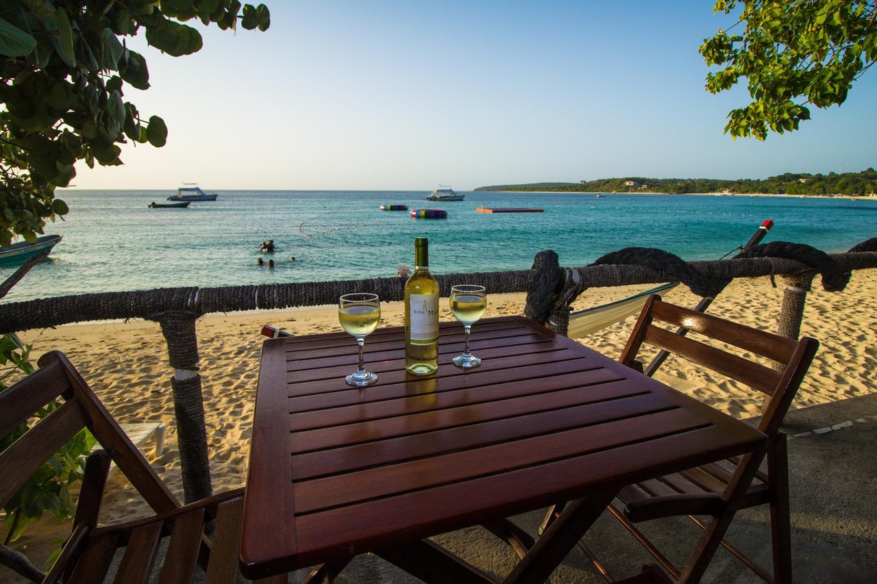 Paradise Island Beach Resort Punta Rucia Exterior foto